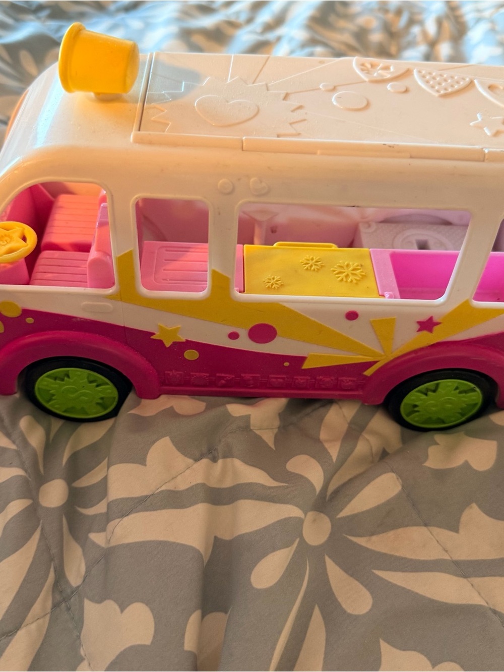Shopkins Ice Cream Truck Playset — Pink, Yellow & White - Picture 3 of 7